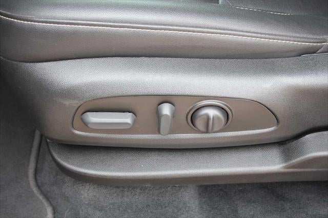 2023 Chevrolet Traverse FWD LT Leather