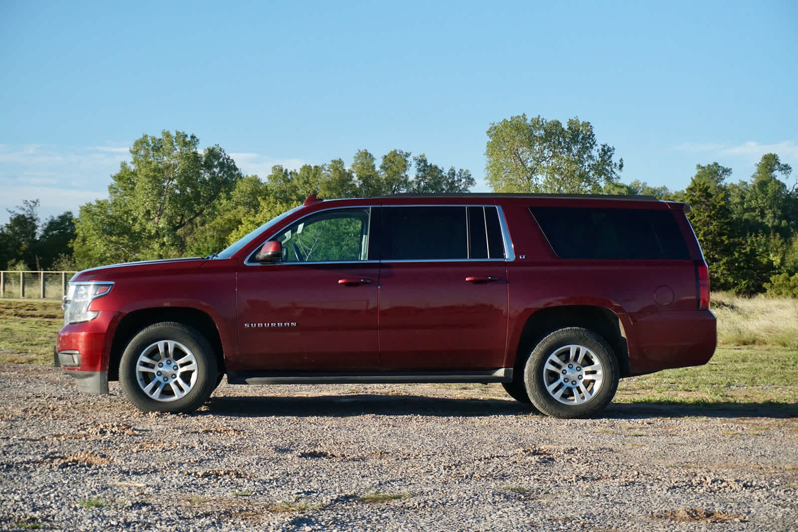 2020 Chevrolet Suburban 4WD LT