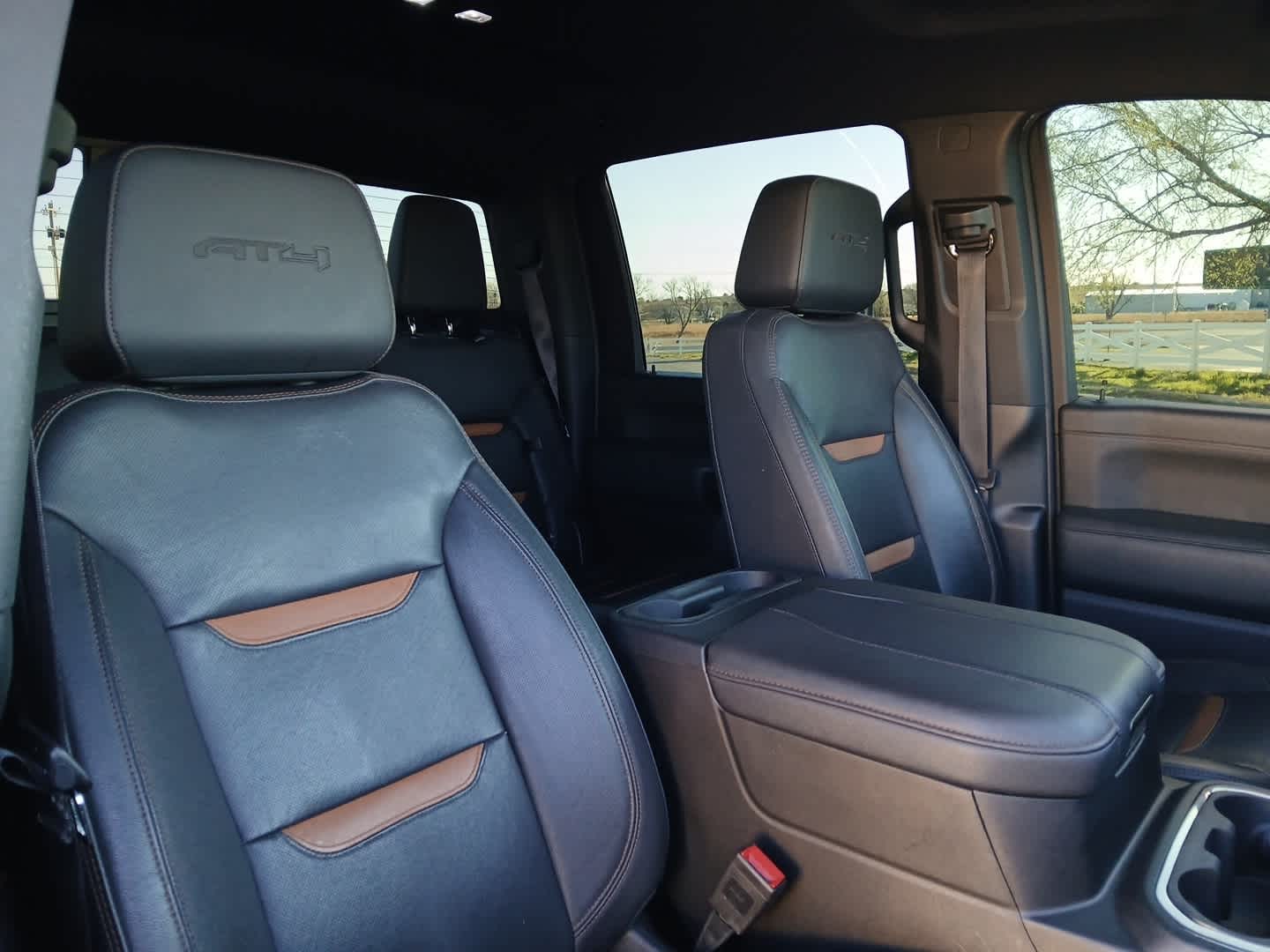 2023 GMC Sierra 2500HD 4WD Crew Cab Standard Bed AT4