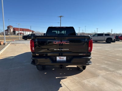 2023 GMC Sierra 2500HD 4WD Crew Cab Standard Bed AT4
