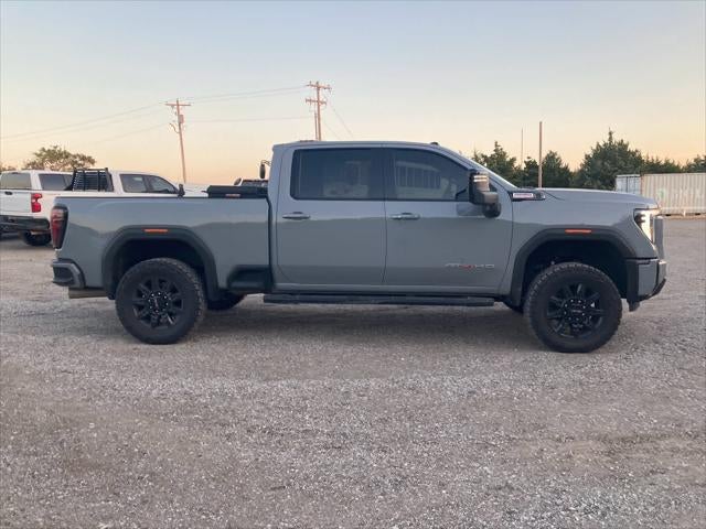 2024 GMC Sierra 2500HD 4WD Crew Cab Standard Bed AT4
