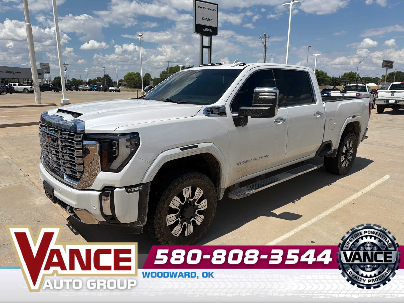 2024 GMC Sierra 4WD Crew Cab Standard Box Denali's photo
