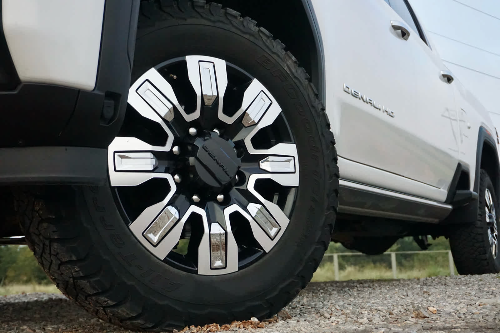 2025 GMC Sierra 2500HD 4WD Crew Cab Standard Bed Denali