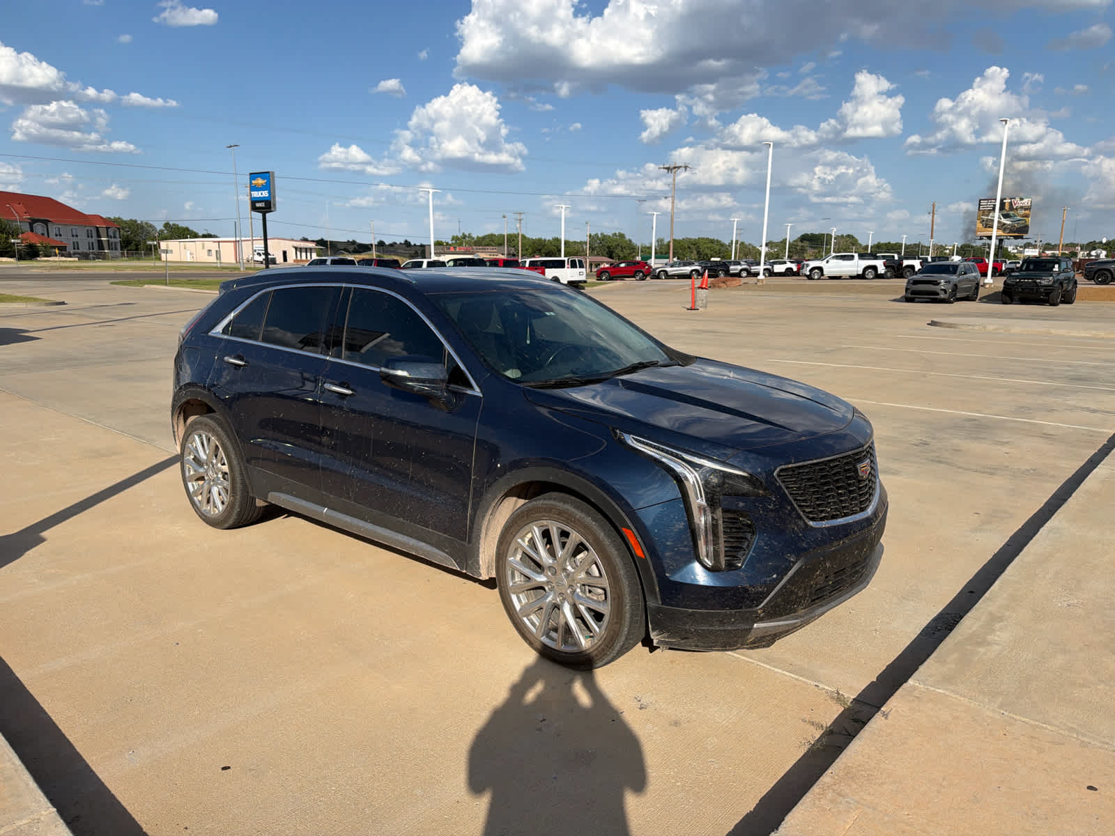 2022 Cadillac XT4 AWD Premium Luxury