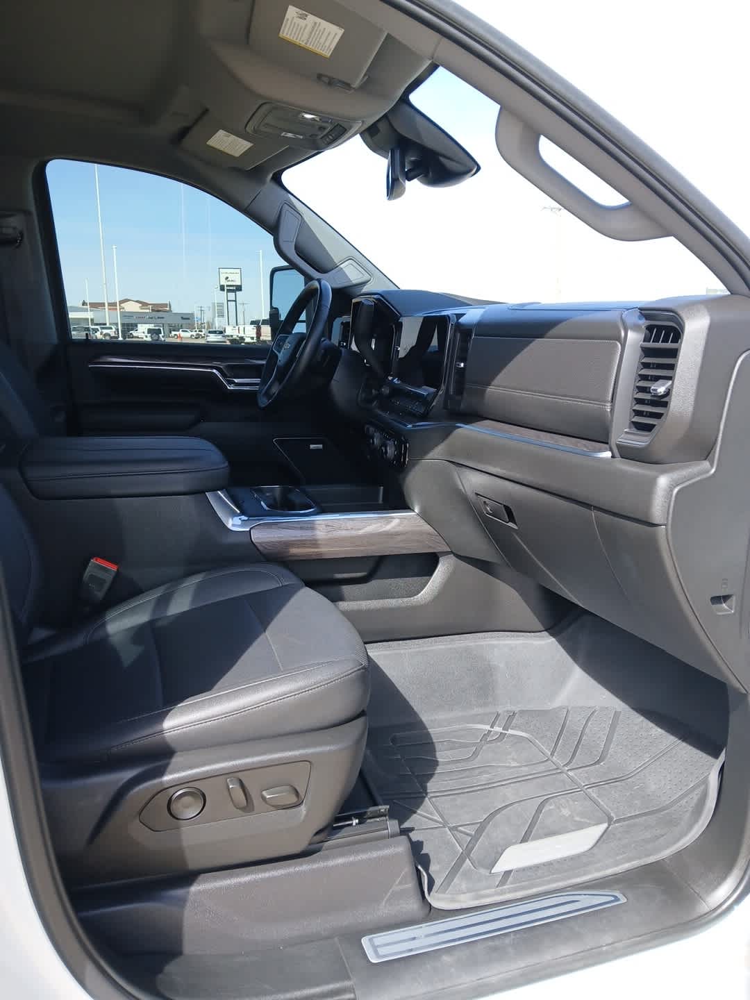 2024 Chevrolet Silverado 2500HD 4WD Crew Cab Standard Bed LTZ