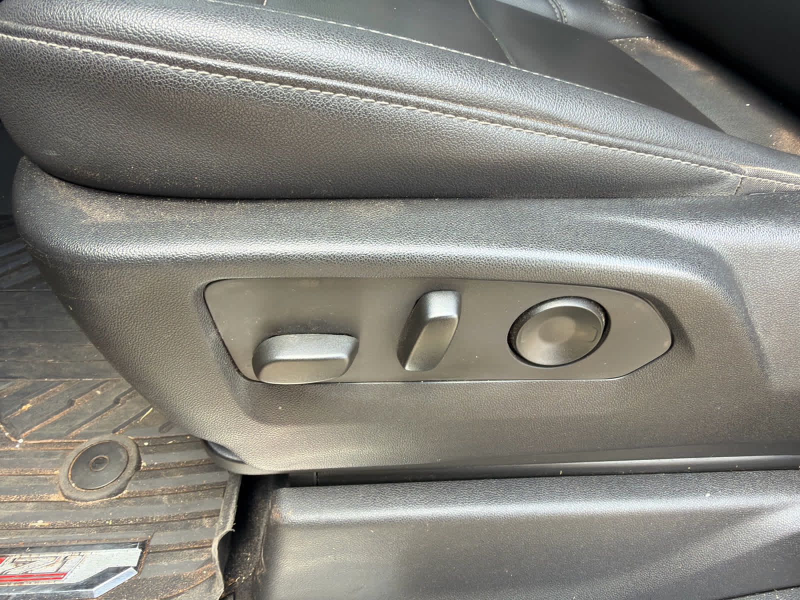 2023 Chevrolet Silverado 1500 4WD Crew Cab Short Bed RST