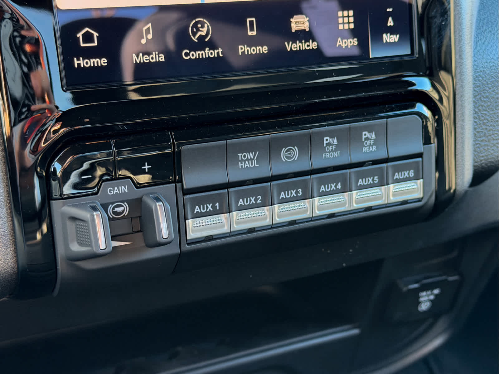 2026 RAM Ram 2500 RAM 2500 TRADESMAN CREW CAB 4X4 6'4' BOX