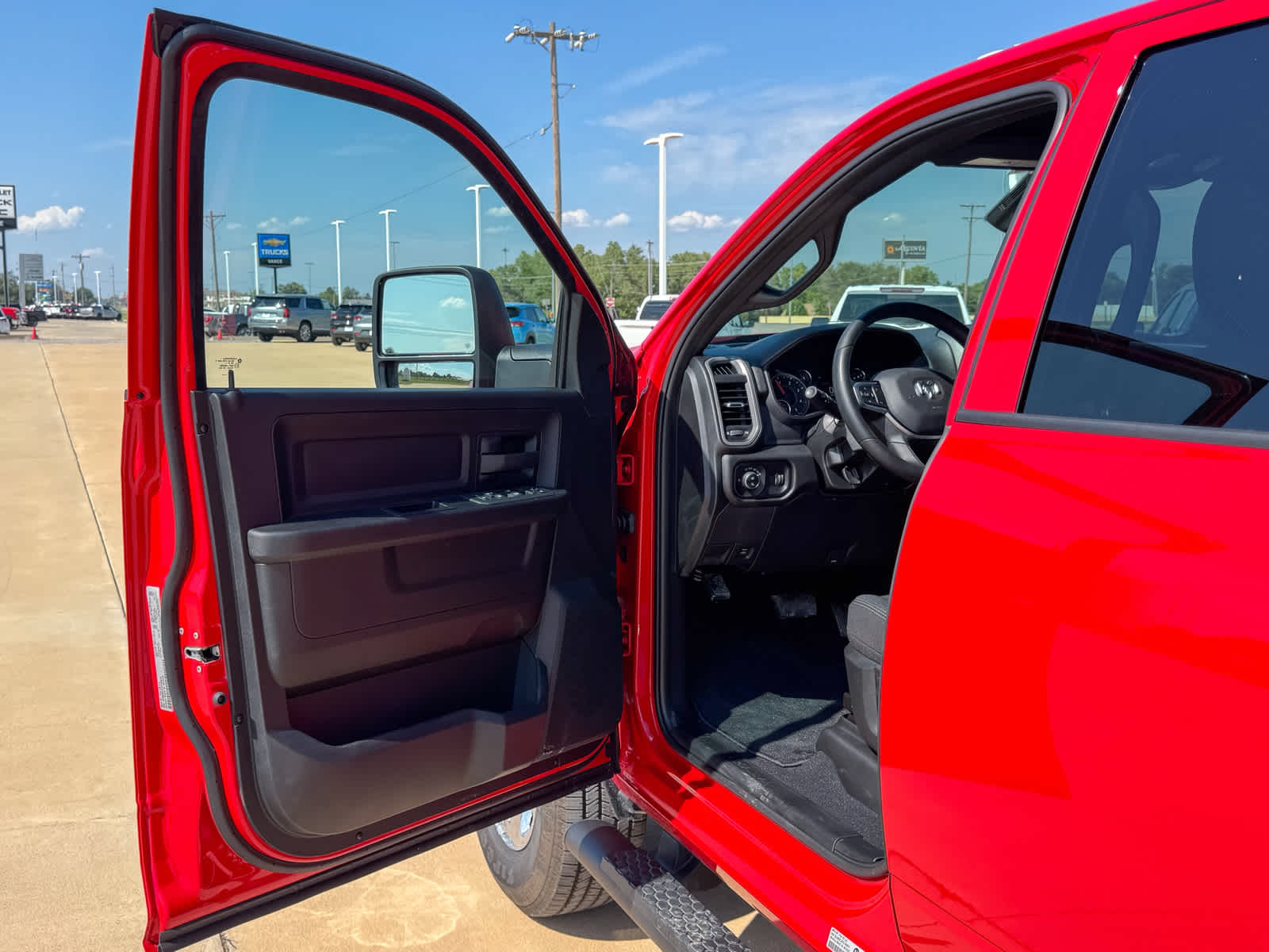 2026 RAM Ram 2500 RAM 2500 TRADESMAN CREW CAB 4X4 6'4' BOX