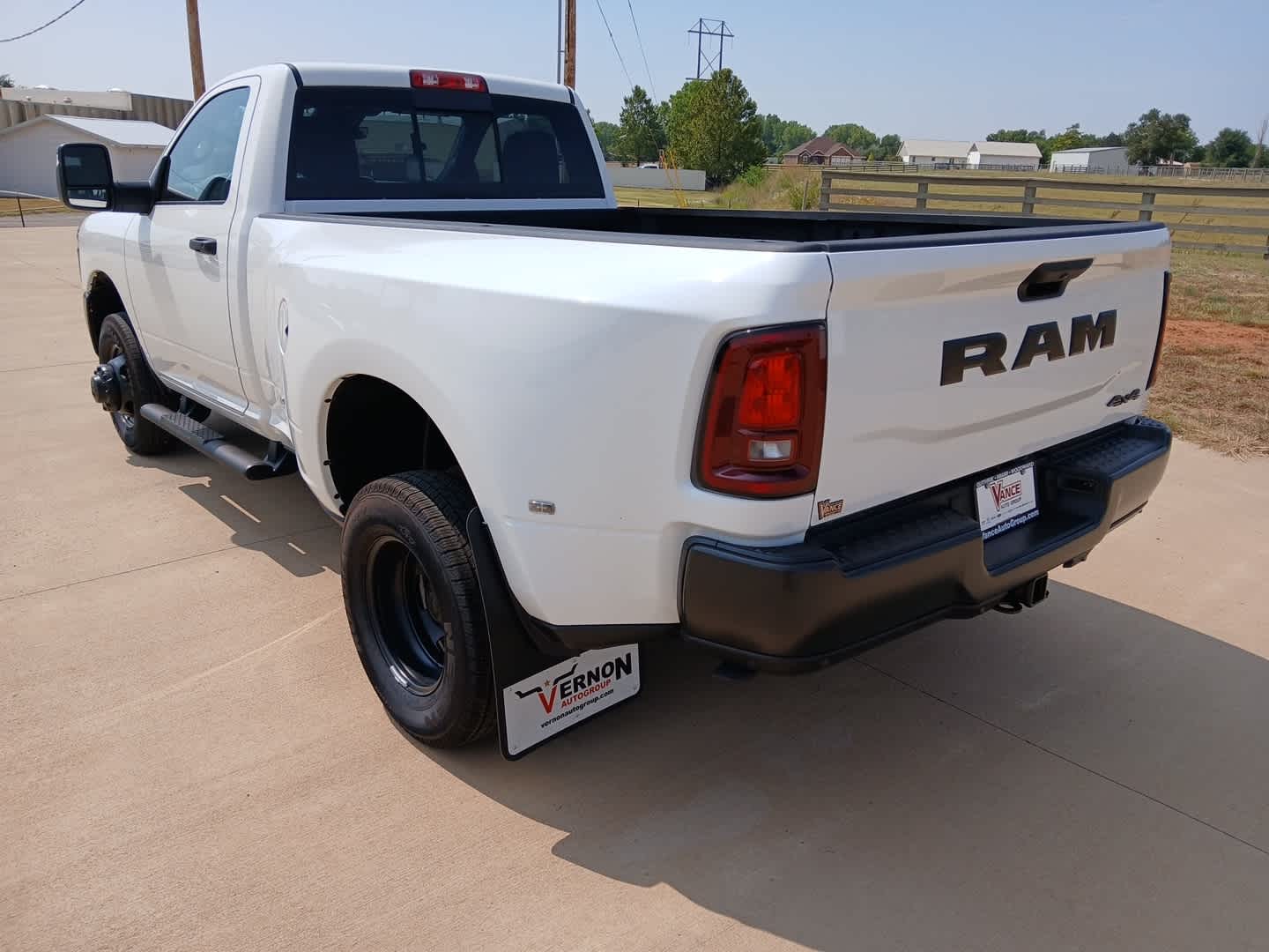 2026 RAM Ram 3500 RAM 3500 TRADESMAN REGULAR CAB 4X4 8' BOX