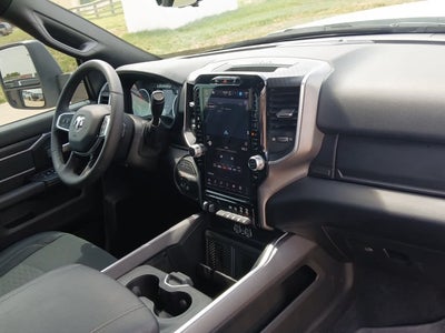 2025 RAM 3500 Big Horn Crew Cab 4x4 8' Box