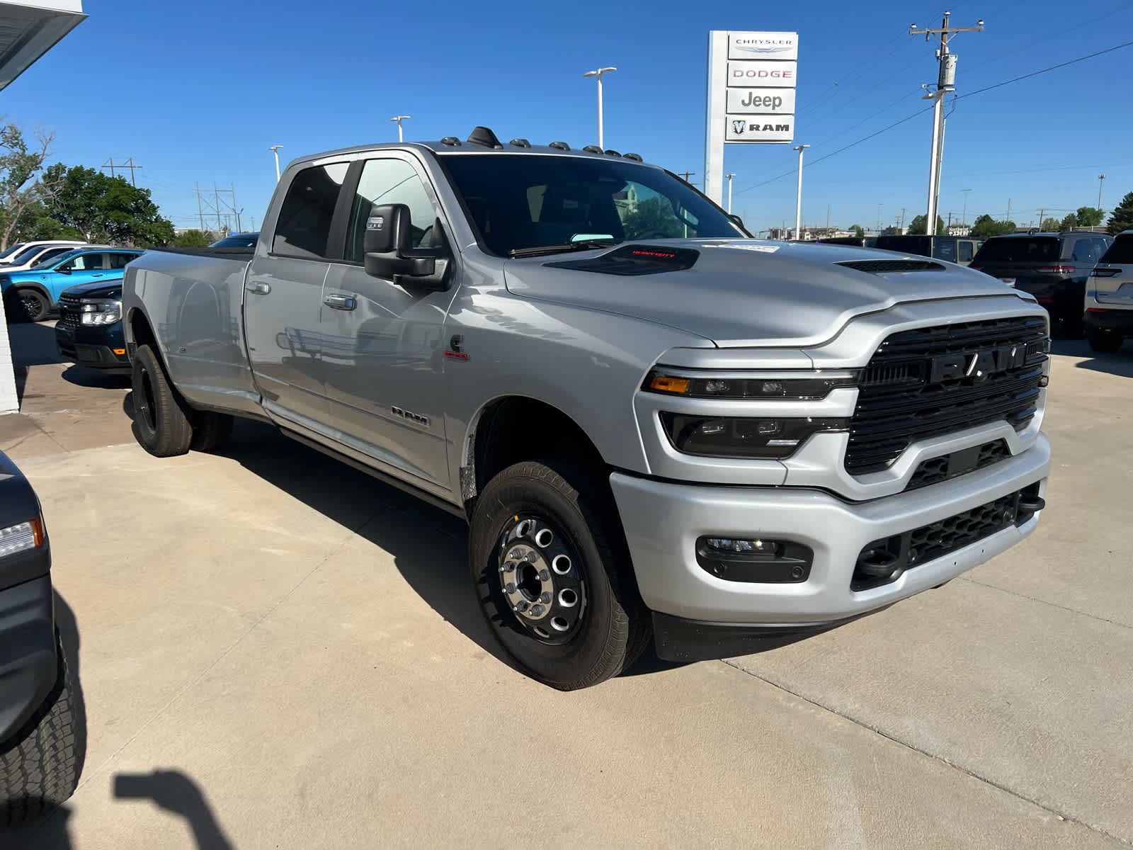 2026 RAM Ram 3500 RAM 3500 LARAMIE CREW CAB 4X4 8' BOX