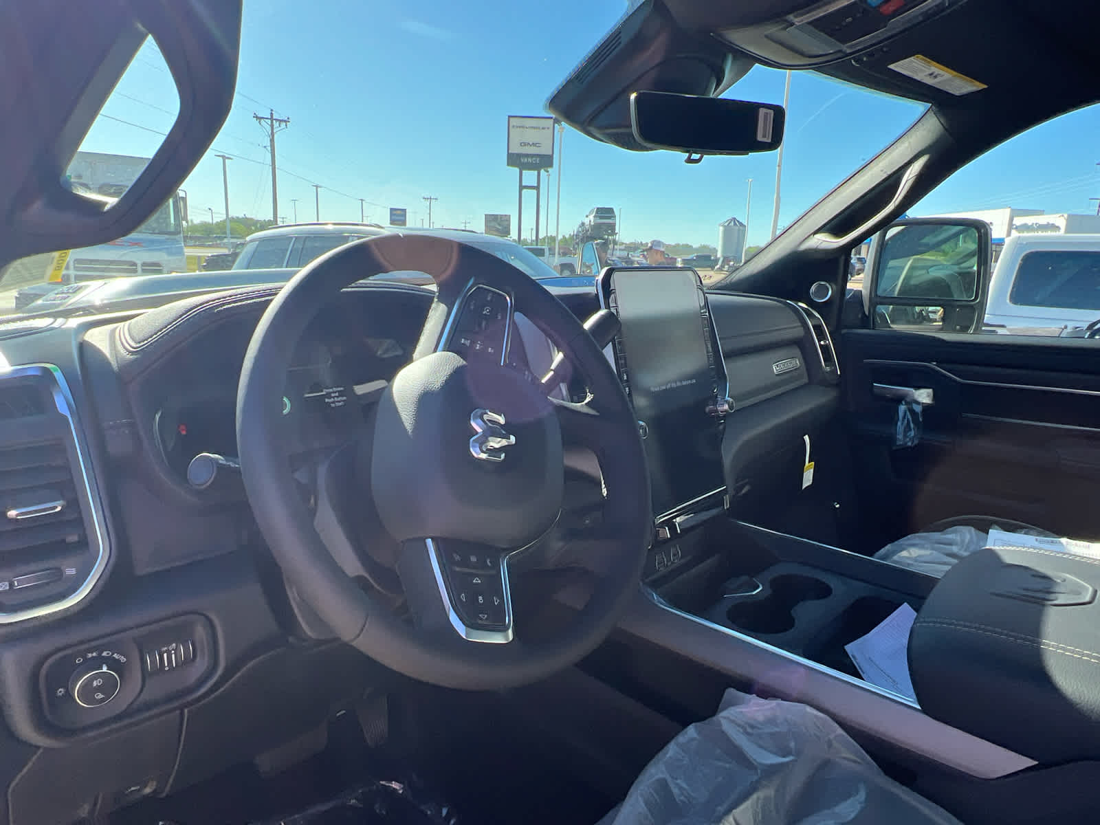 2026 RAM Ram 3500 RAM 3500 LARAMIE CREW CAB 4X4 8' BOX