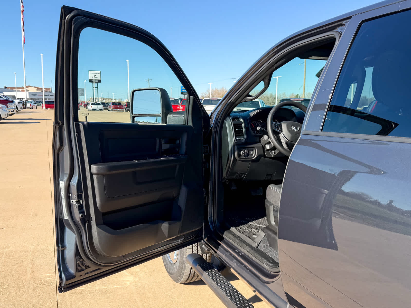 2026 RAM Ram 2500 RAM 2500 TRADESMAN CREW CAB 4X4 6'4' BOX