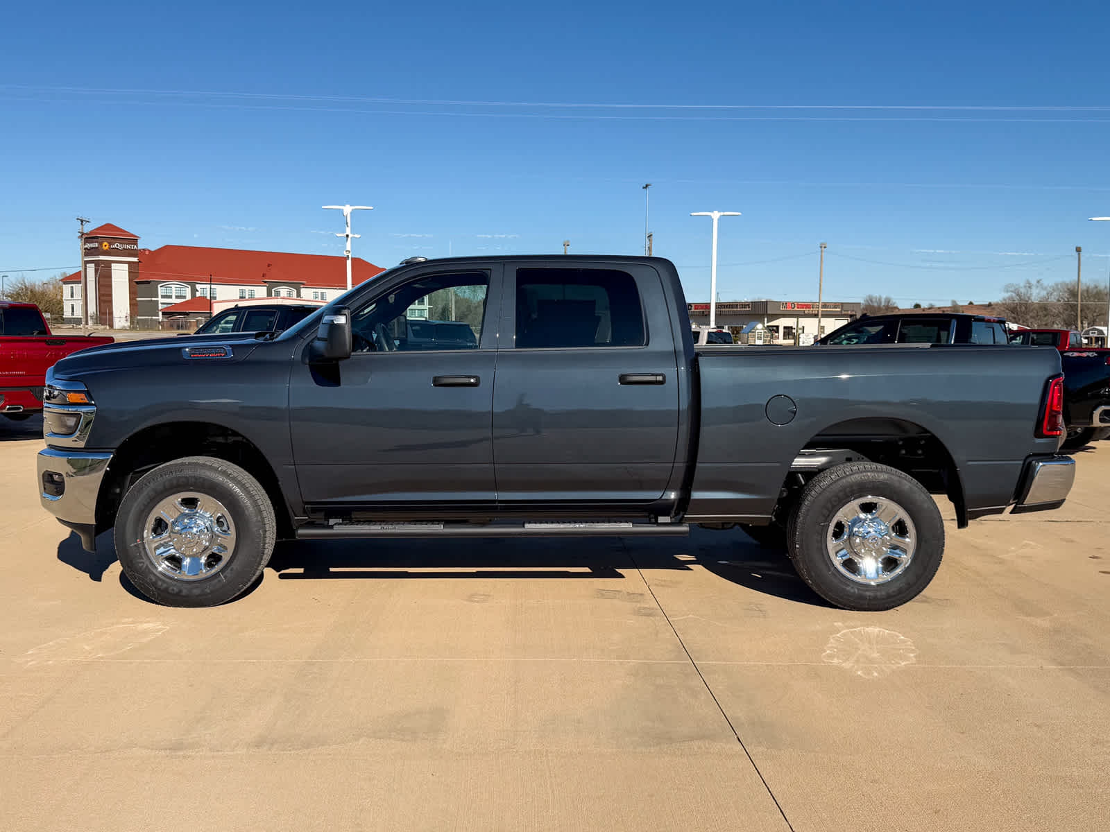 2026 RAM Ram 2500 RAM 2500 TRADESMAN CREW CAB 4X4 6'4' BOX