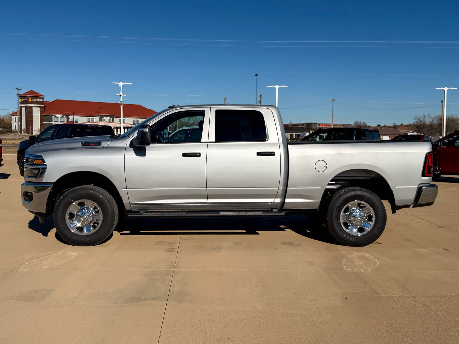 2026 RAM Ram 2500 RAM 2500 TRADESMAN CREW CAB 4X4 6'4' BOX