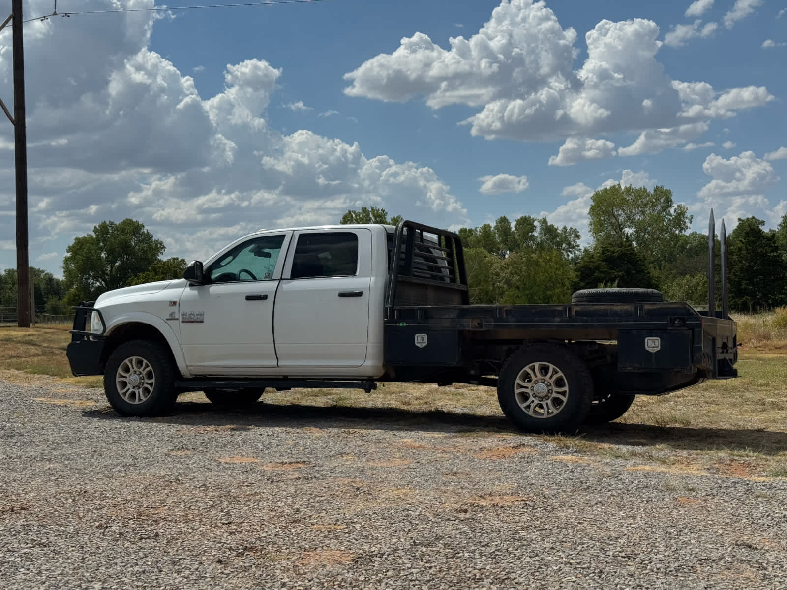 2018 RAM 3500 Chassis Tradesman/SLT/Laramie
