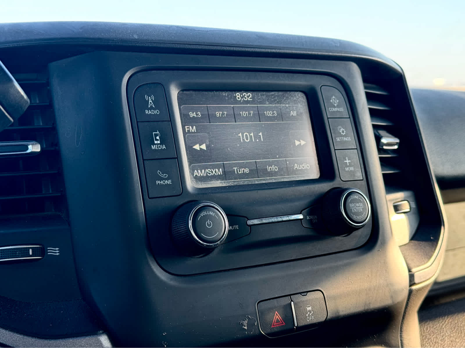 2019 RAM 3500 Chassis Tradesman/SLT/Laramie/Limited
