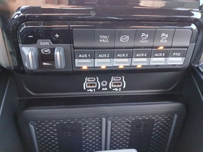 2026 RAM Ram 3500 Chassis Cab RAM 3500 BIG HORN CREW CAB CHASSIS 4X4 60' CA