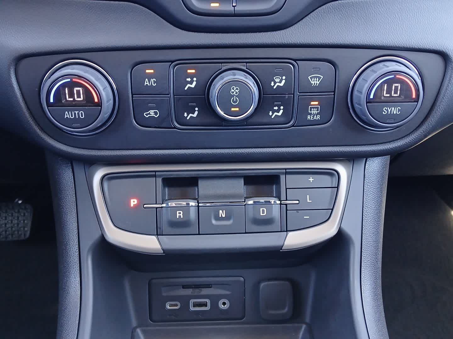 2023 GMC Terrain AWD Denali