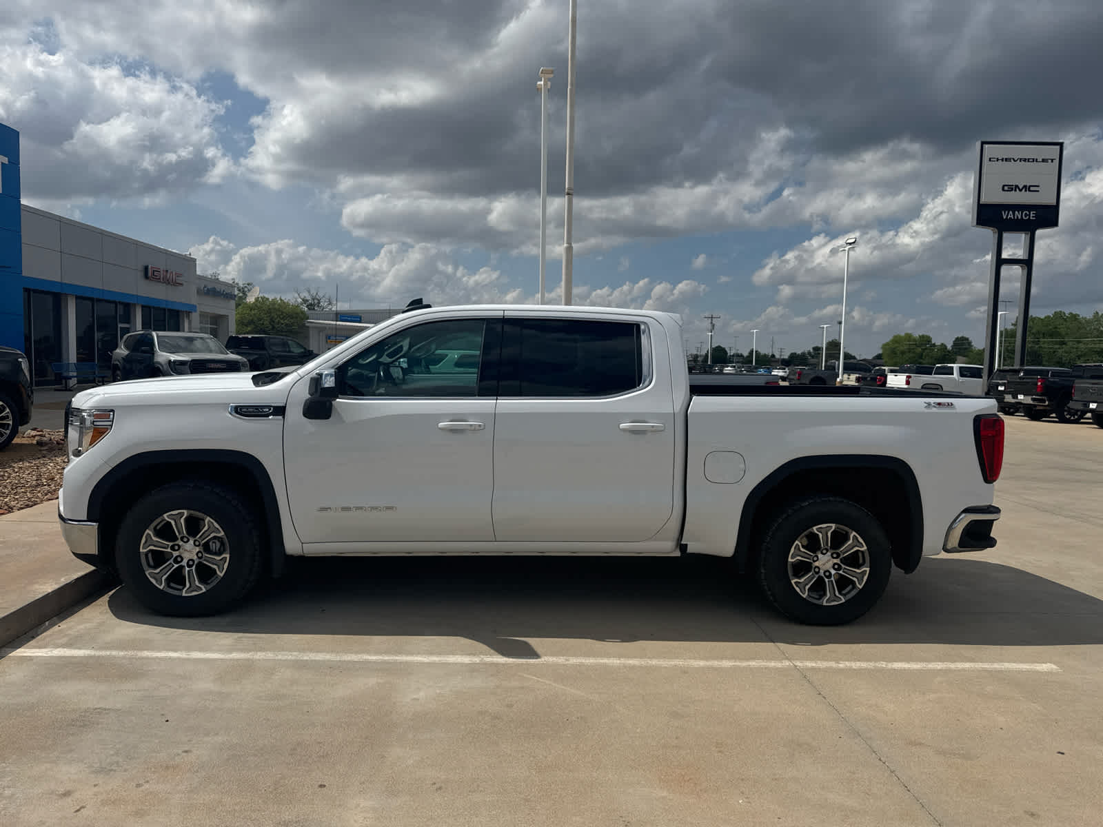 2021 GMC Sierra 1500 SLE