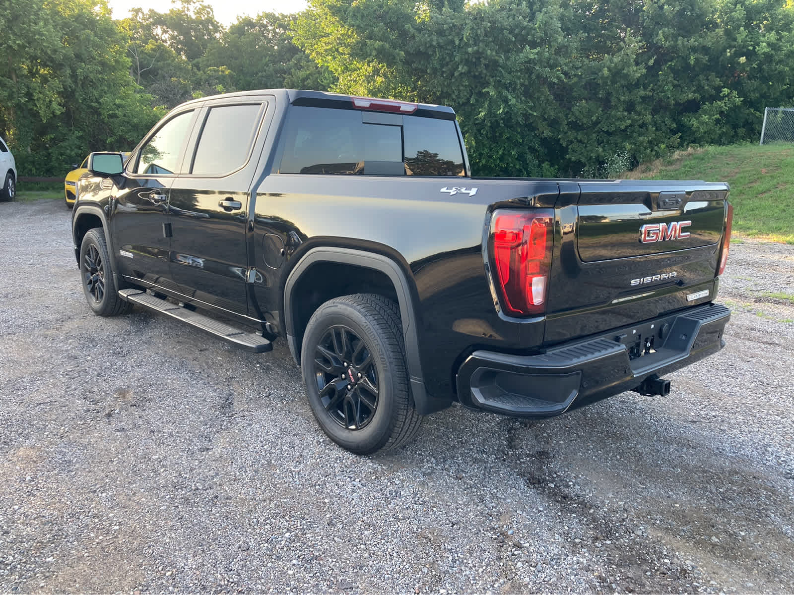 2026 GMC Sierra 1500 Crew Cab, Short Bed, Elevation, 4WD