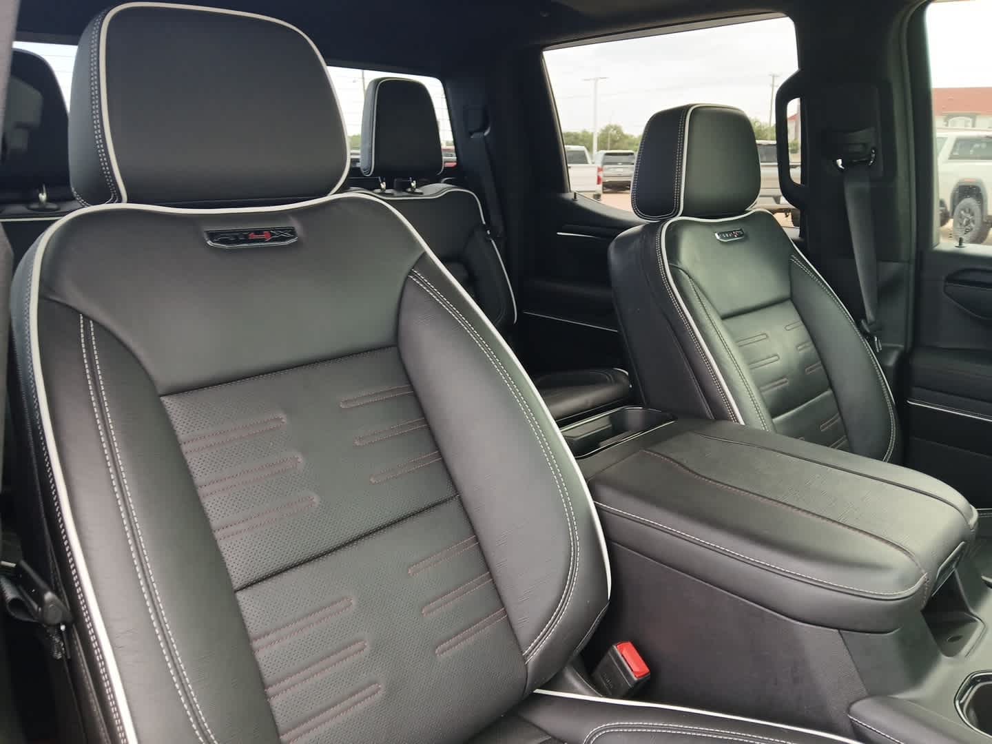 2024 GMC Sierra 1500 4WD Crew Cab Short Box AT4X