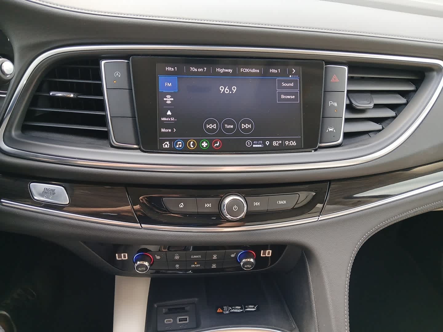 2023 Buick Enclave Essence FWD