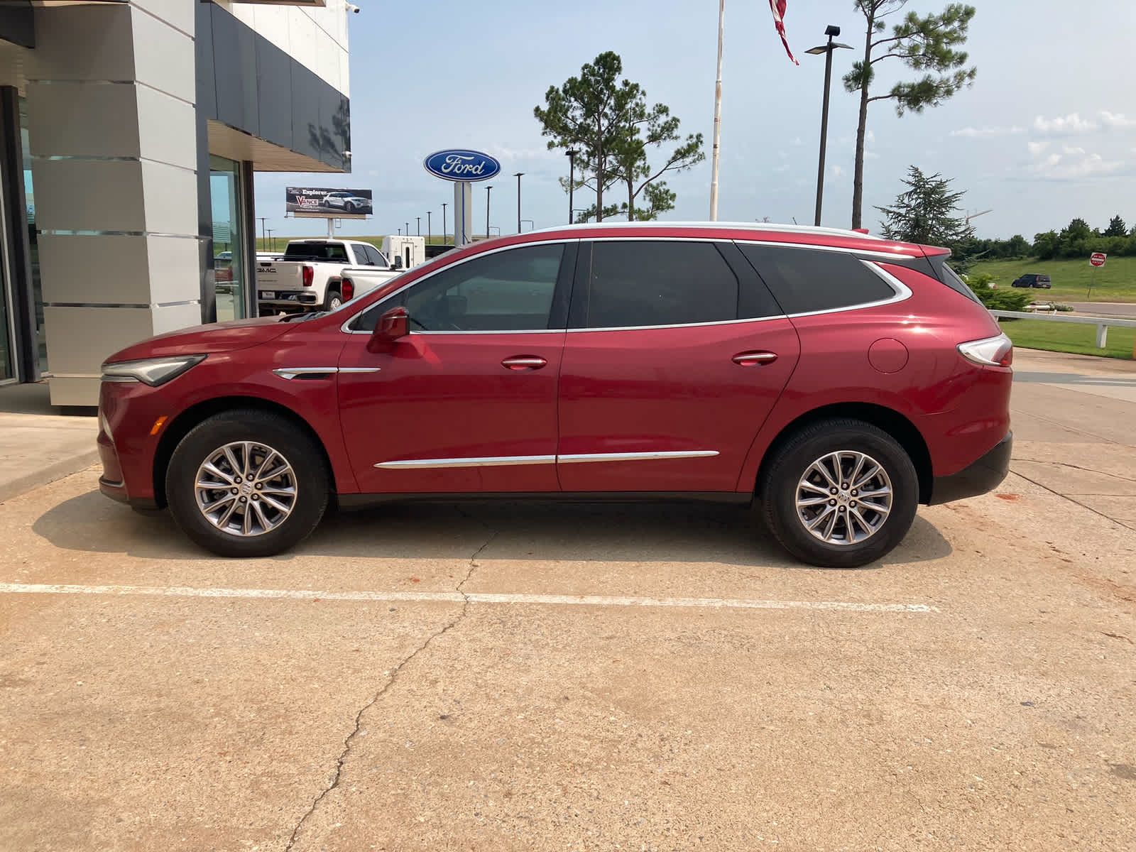 2023 Buick Enclave Essence FWD