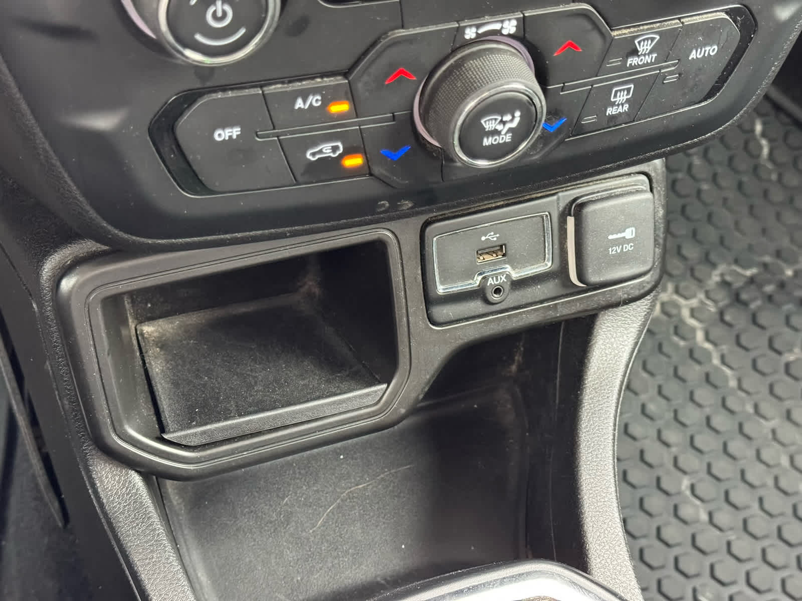 2020 Jeep Renegade Latitude FWD