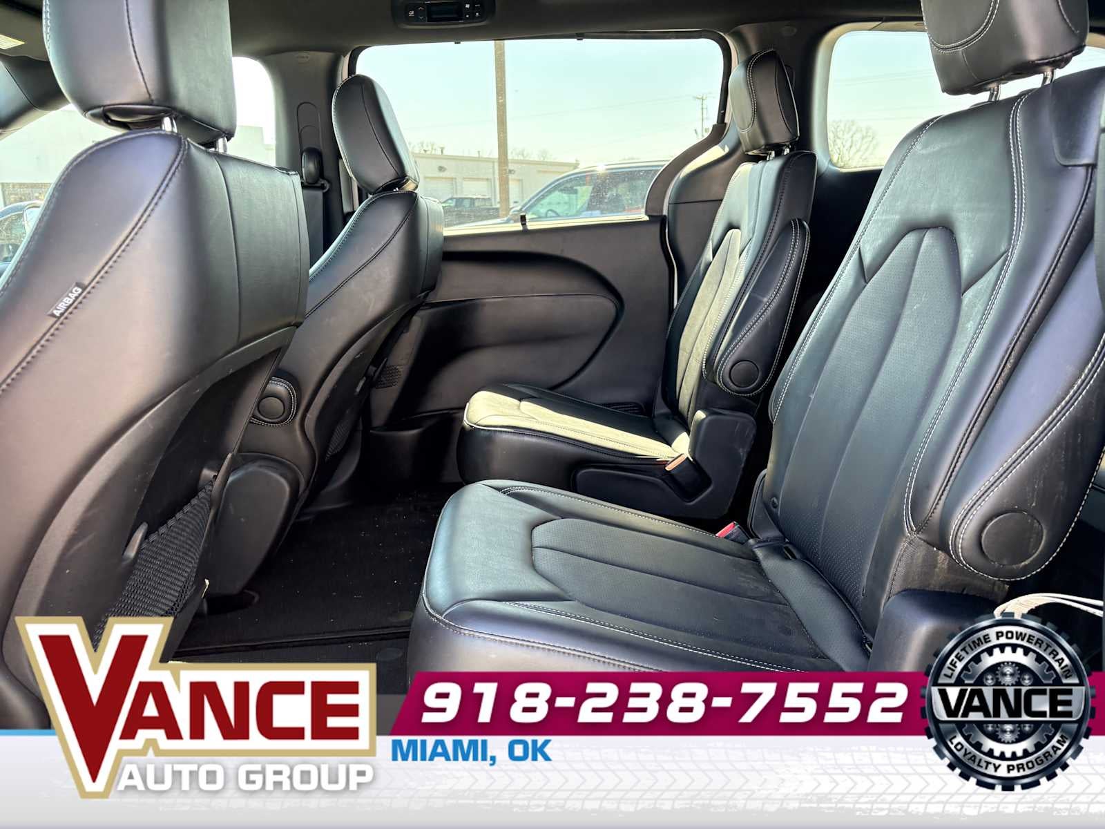 2025 Chrysler Voyager LX