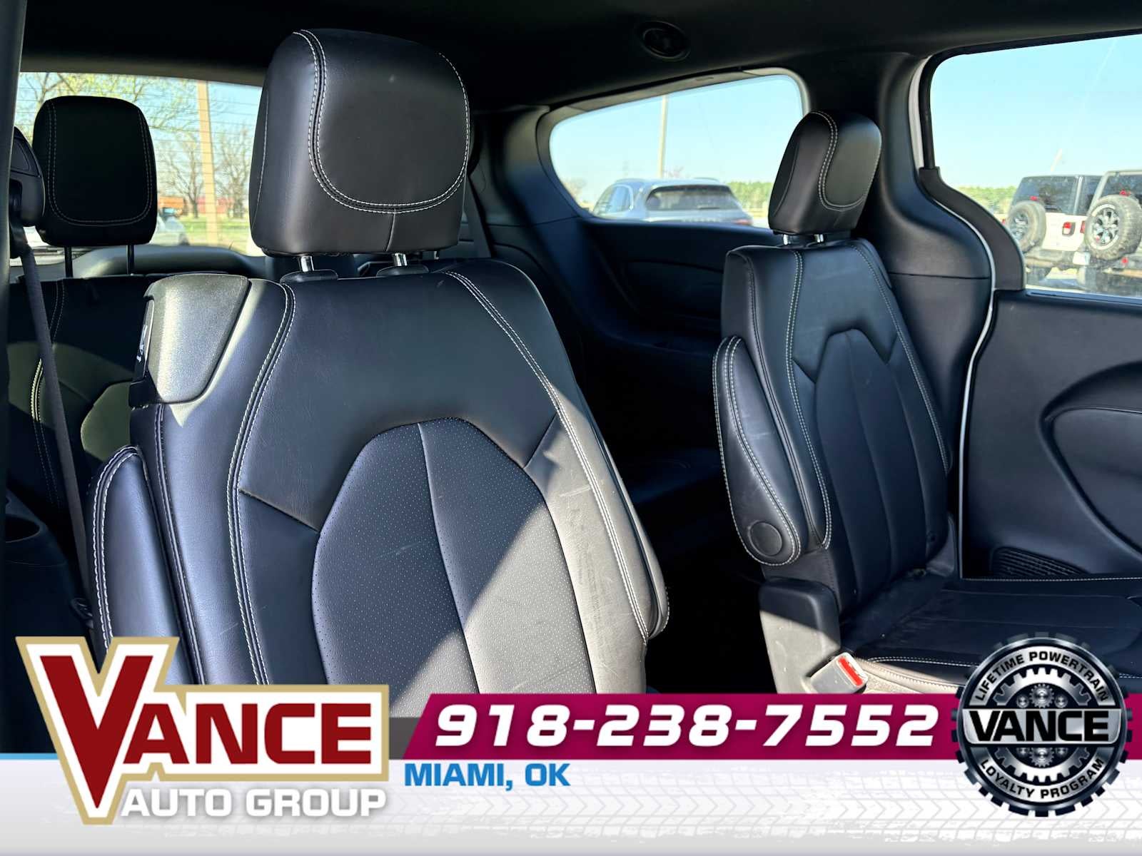 2025 Chrysler Voyager LX