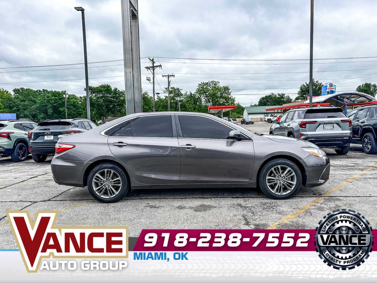 2017 Toyota Camry SE