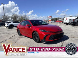 2025 Toyota Camry SE