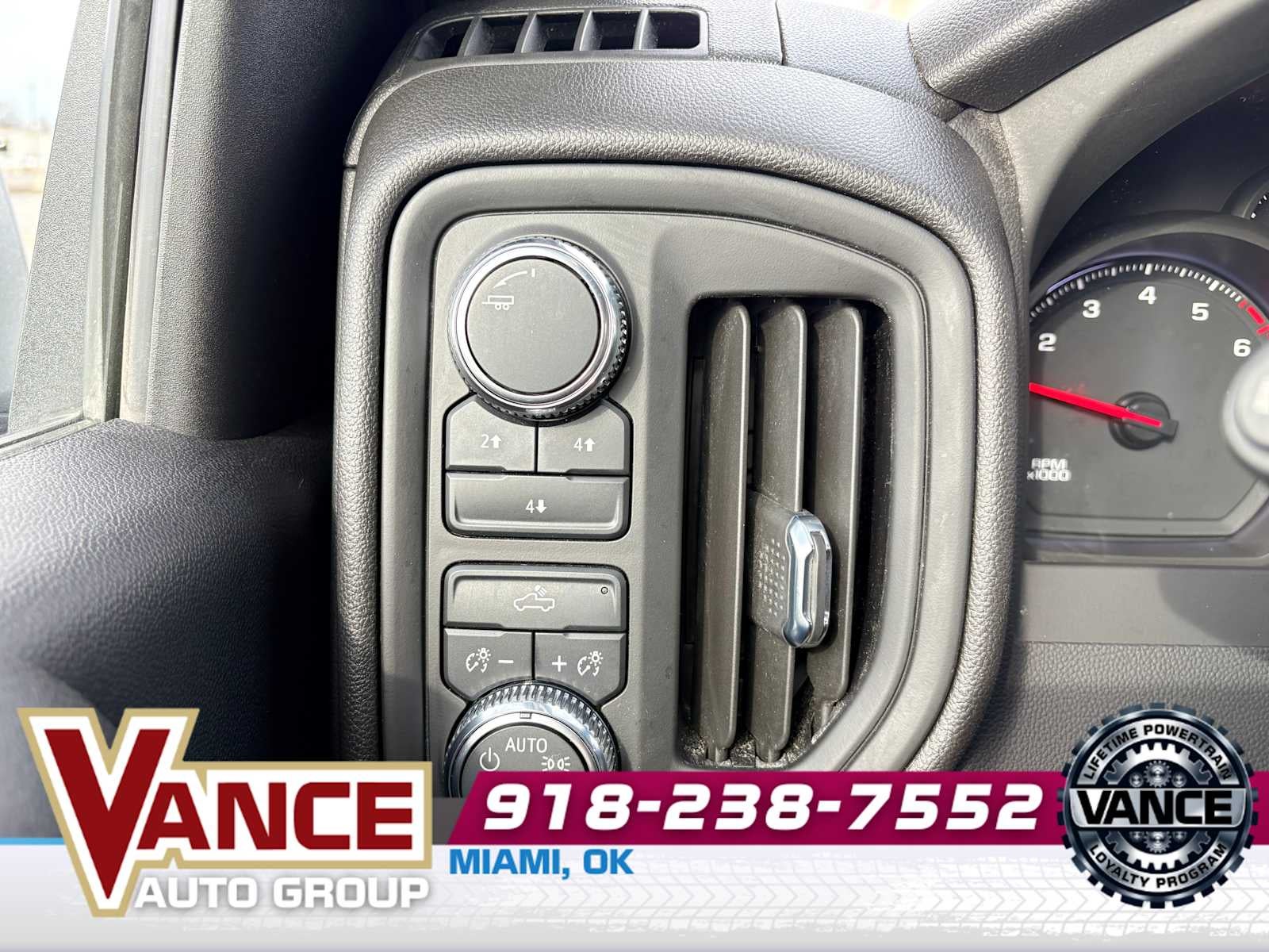 2024 GMC Sierra 2500HD Pro