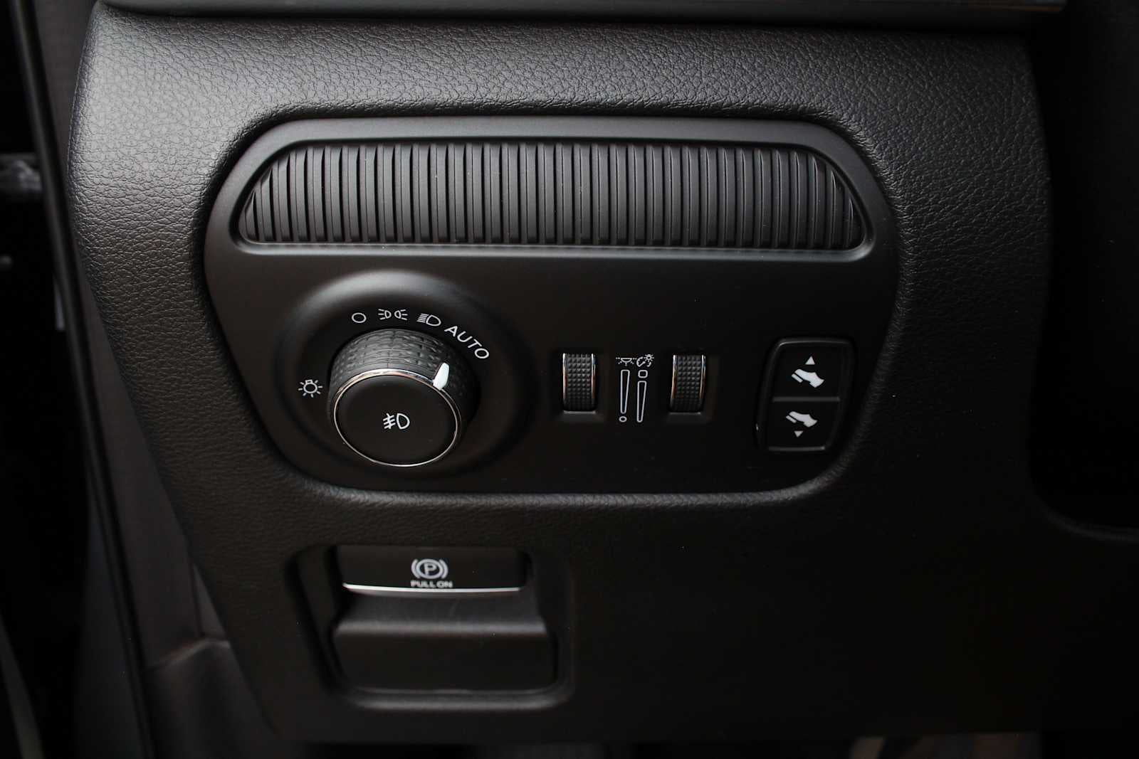 2023 Jeep Wagoneer Series II Carbide