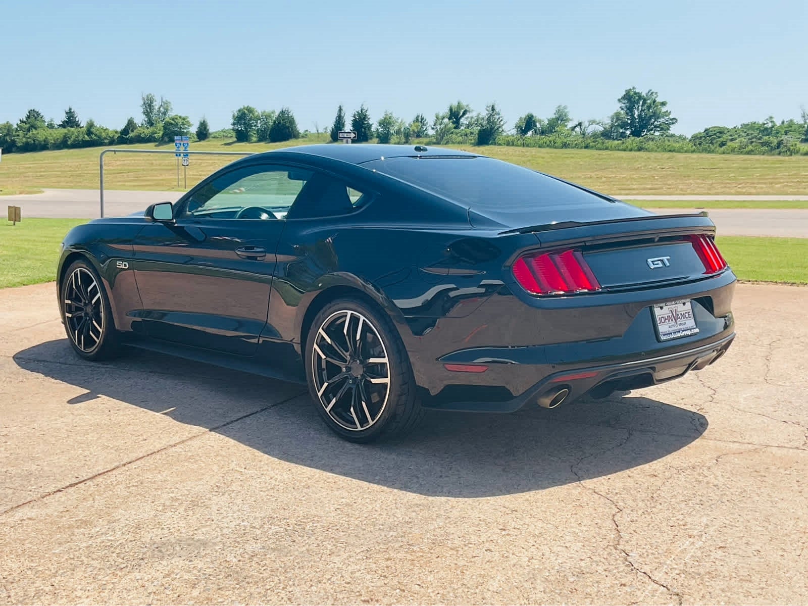 2017 Ford Mustang GT Premium Fastback