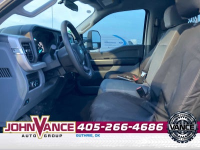 2025 Ford Super Duty F-350 DRW Pickup XLT