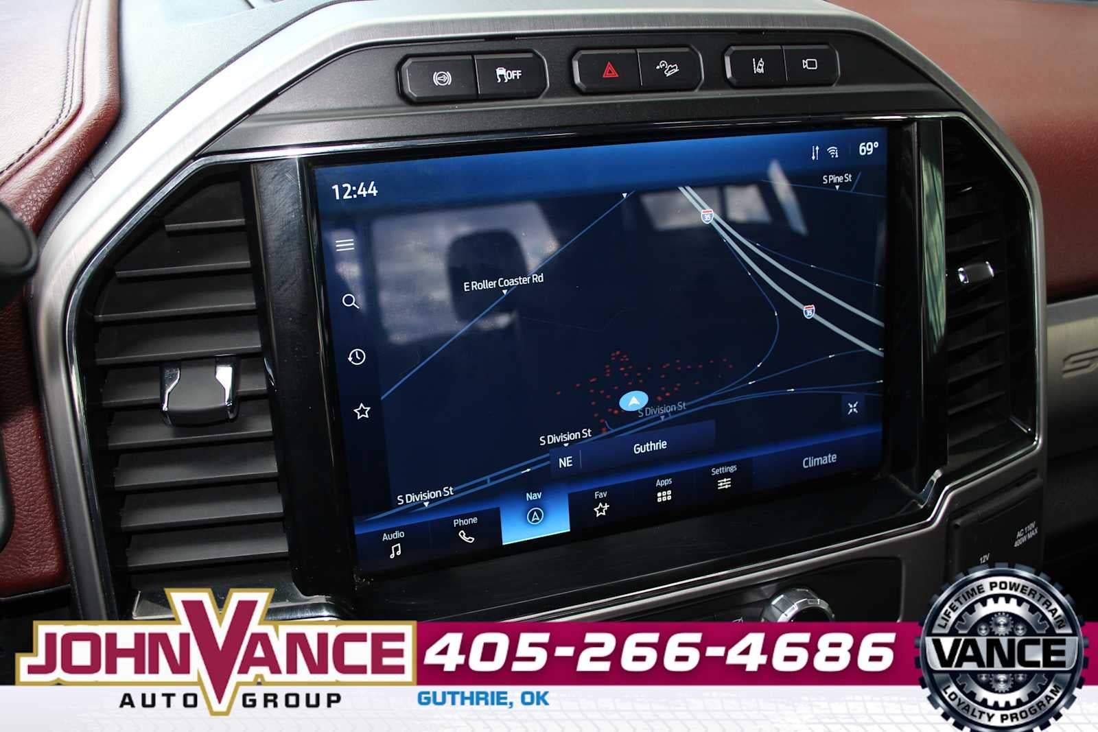 2022 Ford Super Duty F-350 DRW Platinum