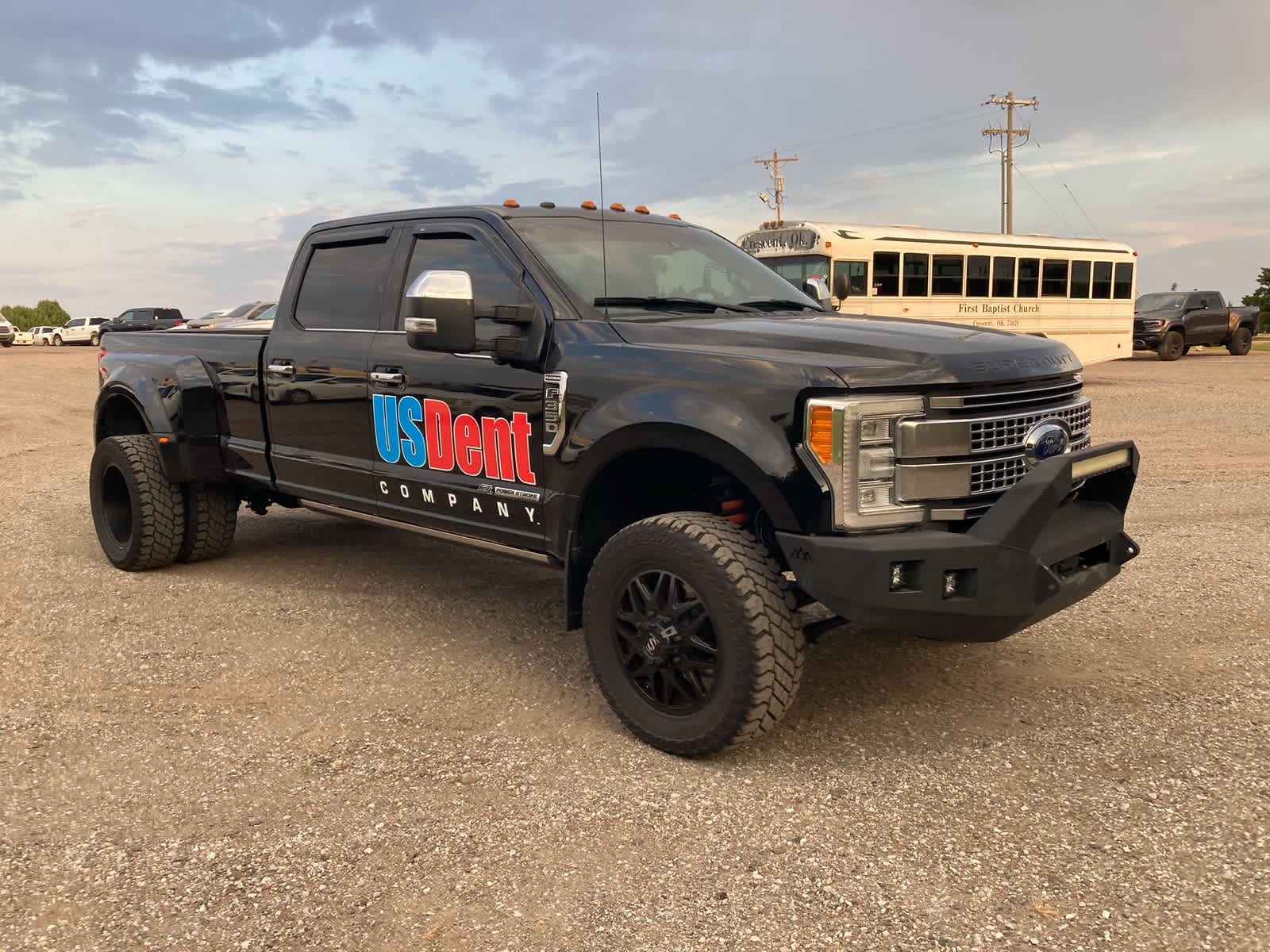2018 Ford Super Duty F-350 DRW Pickup Platinum