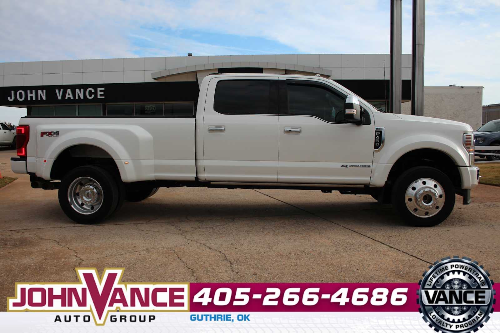 2022 Ford Super Duty F-450 DRW Platinum