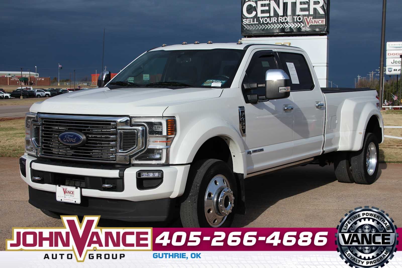 2022 Ford Super Duty F-450 DRW Platinum