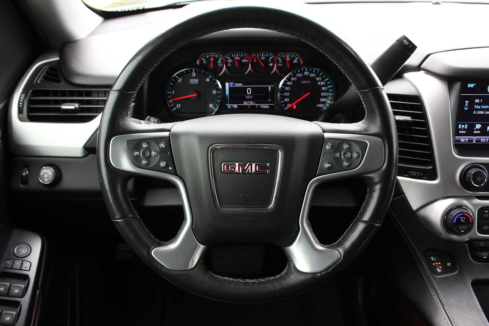 2019 GMC Yukon SLT