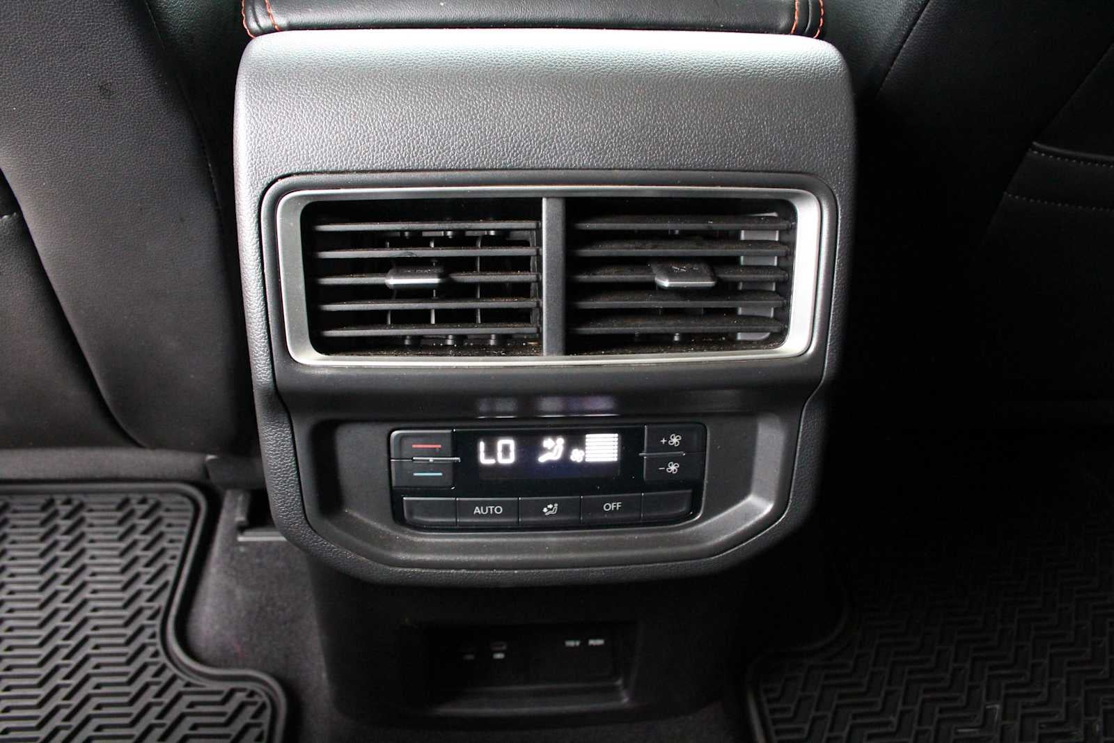 2024 Volkswagen Atlas 2.0T Peak Edition SE w/Technology